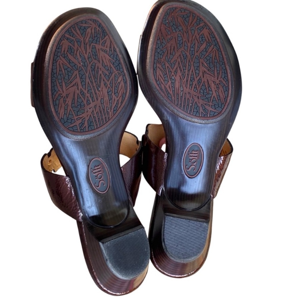 Sofft Womens Dark Burgundy Patent Leather Gold Accents Flat Slide
Sandal Sz 7.5 - Picture 8 of 8